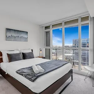  Apartment Downtown