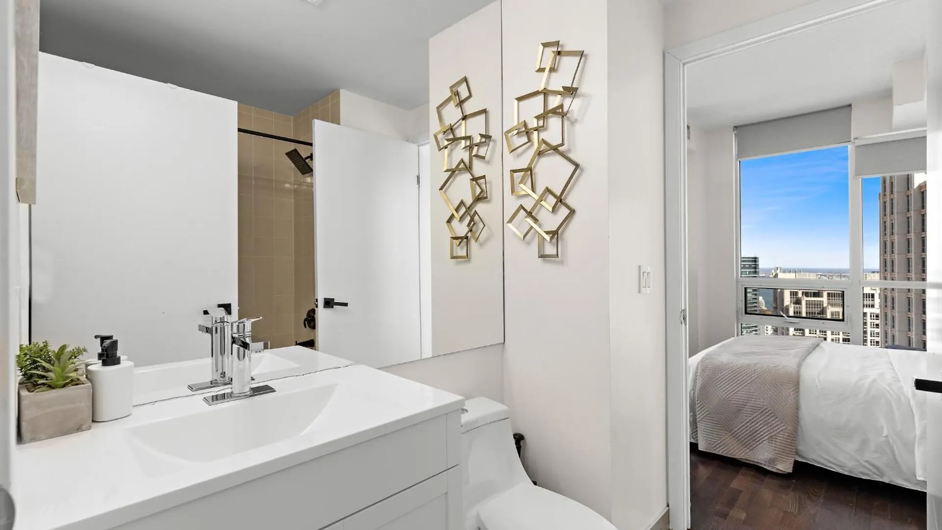 2 Bedroom Suite With Amazing Views, Pool And Free Parking Toronto 0*,