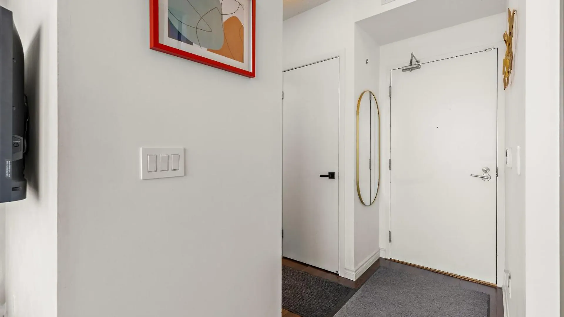2 Bedroom Suite With Amazing Views, Pool And Free Parking Toronto